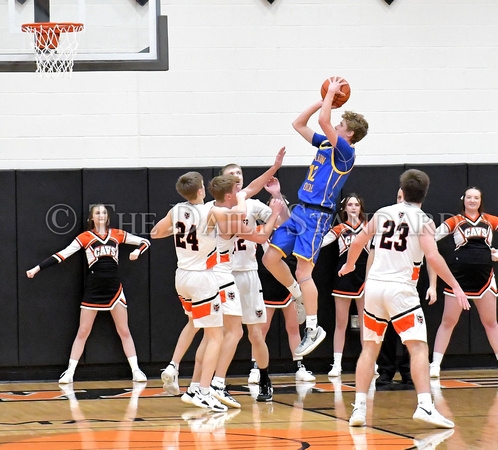 marion-local-coldwater-basketball-boys-040