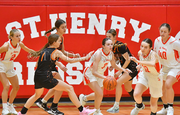 st-henry-ansonia-basketball-girls-010