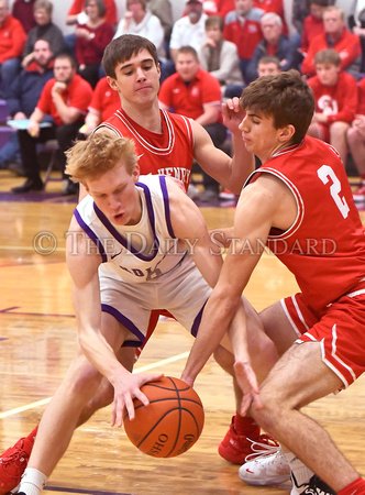 fort-recovery-st-henry-basketball-boys-003