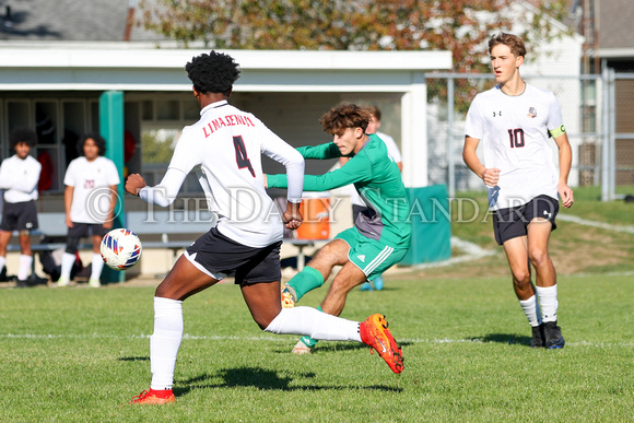 celina-lima-senior-soccer-boys-002