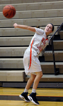 coldwater-st-henry-basketball-girls-005