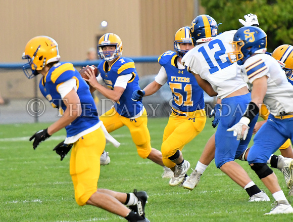 marion-local-delphos-st-johns-football-003