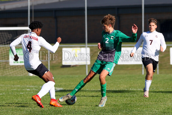 celina-lima-senior-soccer-boys-004