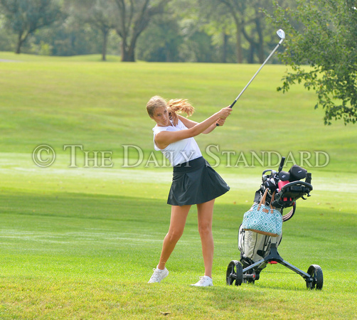 broering-memorial-golf-girls-012