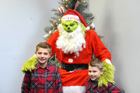 the-grinch-at-rockford-carnegie-library-011