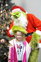 the-grinch-at-rockford-carnegie-library-015