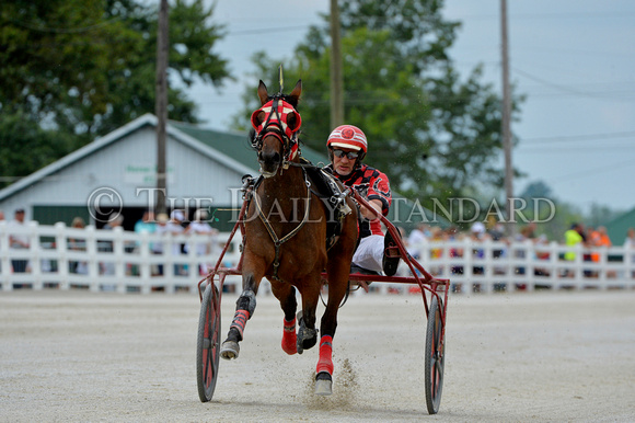 harness-racing-at-the-mercer-county-fairgrounds-003
