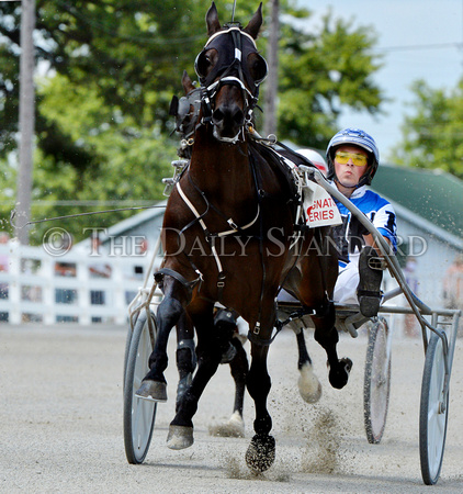 harness-racing-at-the-mercer-county-fairgrounds-005