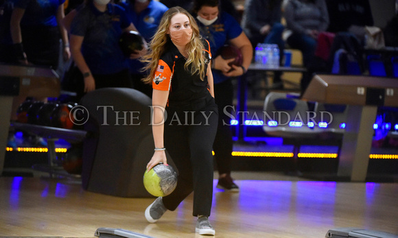 girls-mac-boeling-tournament-at-pla-mor-lanes-in-coldwater-007