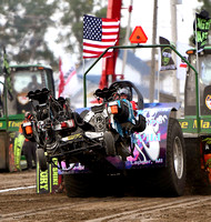 fort-recovery-tractor-pull-004