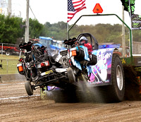 fort-recovery-tractor-pull-005